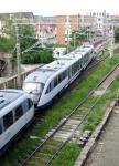 Imagine atasata: Automotor Siemens Desiro paraseste statia CF Medias. 08.06.2013.jpg